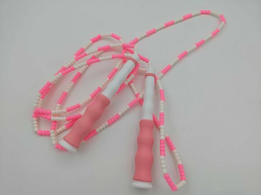 Corda de saltar Corda de nylon de contas suaves com comprimento ajustável e alças onduladas projetadas para exercício moderado e fitness infantil Corda de saltar