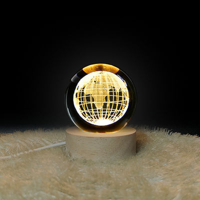 Bolas de cristal de madeira LED alimentadas por USB Luz de bolas de cristal estátuas de artesanato Stand decorações domésticas