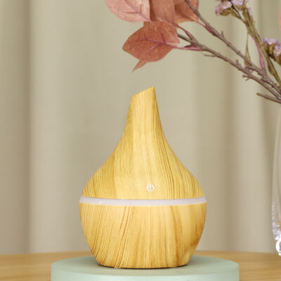 Diffusor de óleo essencial com capacidade de 130 ml e tempo de trabalho de 4 horas para sessões prolongadas de aromaterapia